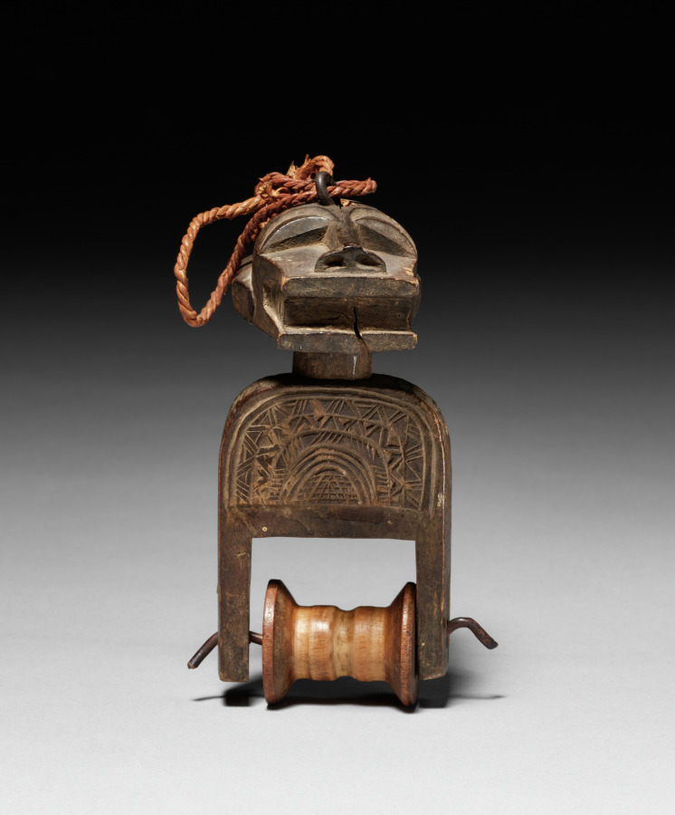 Heddle Pulley (Bo Nun Amuin mask), Igbo — front view
