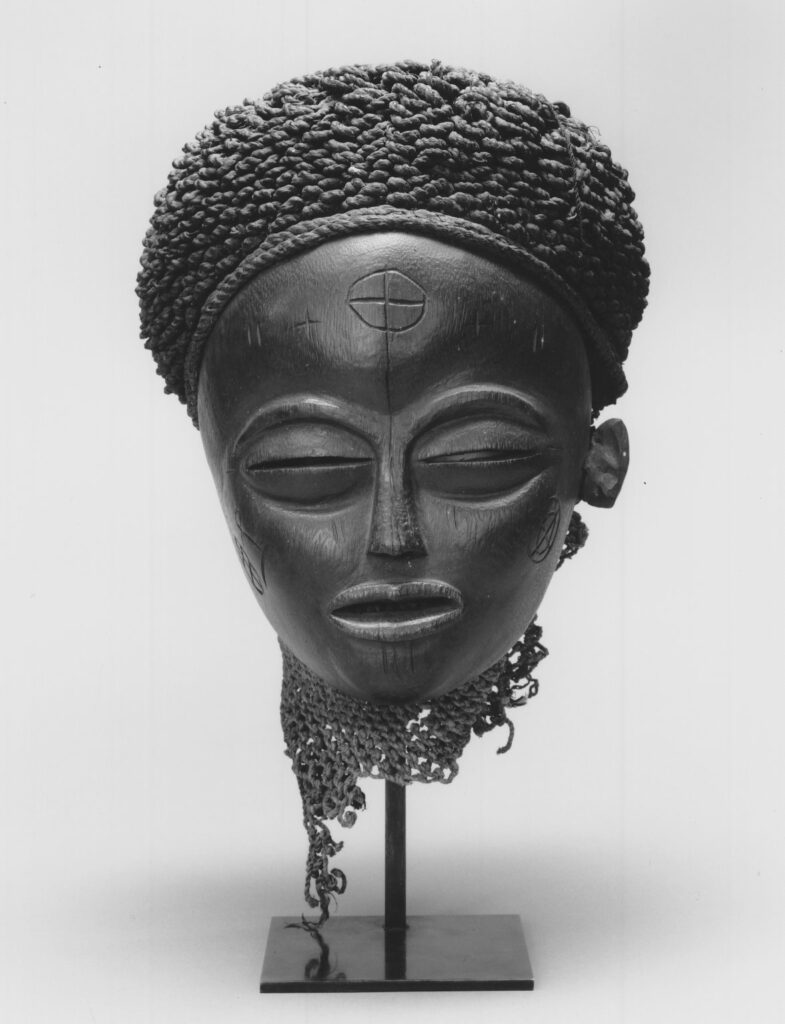 Mask Mwana Pwo