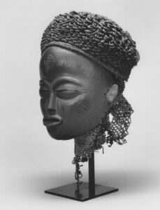 Mwana Pwo Mask
